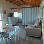 Semesterbostad Casina Bianca *