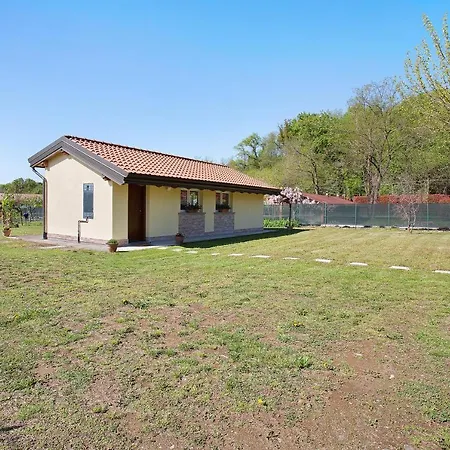Semesterbostad Casina Bianca *